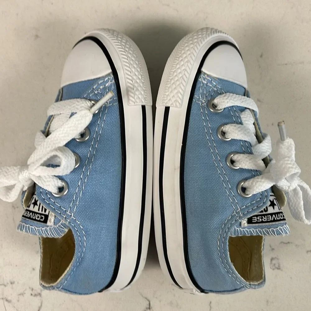Converse Chuck Taylor All Star Lo Sneaker - Light Blue- Size 5